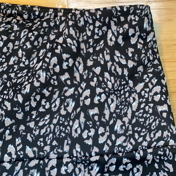 Onzie Bike Shorts - Picture 3 of 4